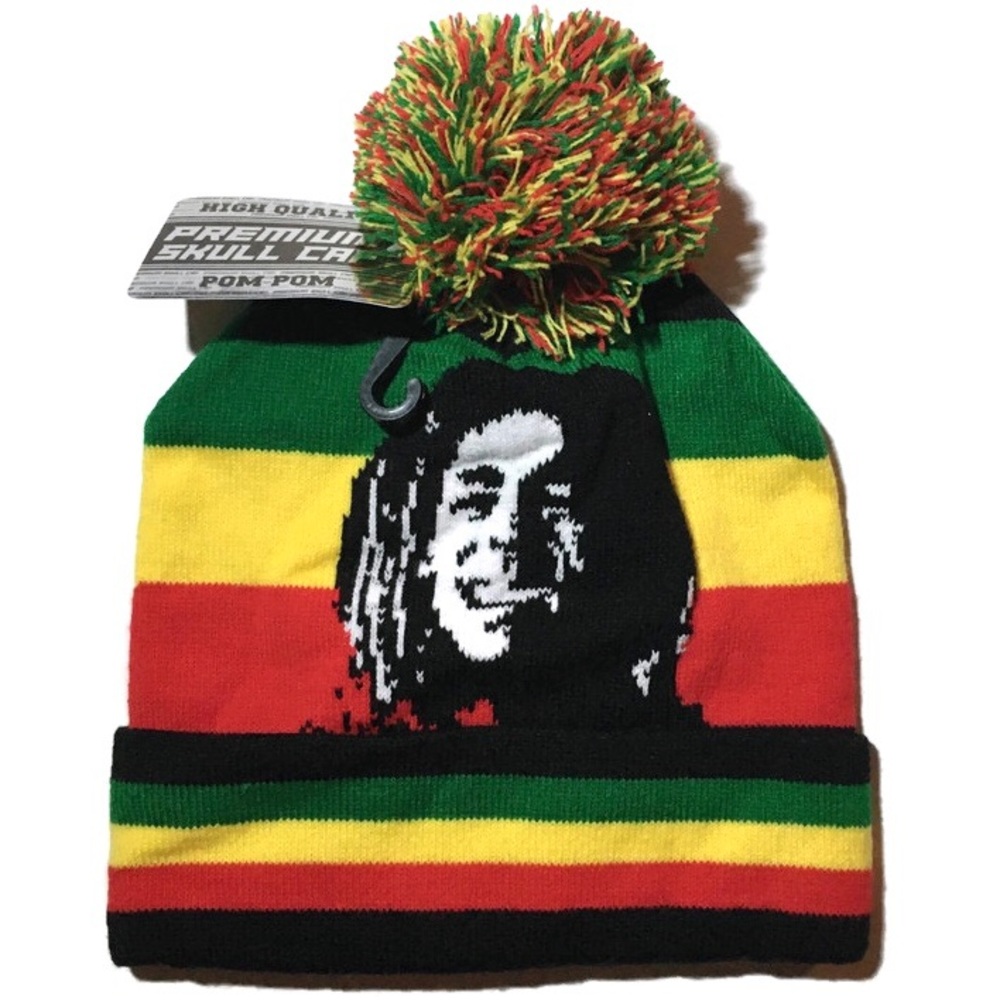 🚨Free🚨 Bob Marley beanie with Pom pom.